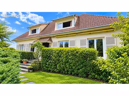 maison 6 pièces 180 m²