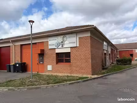 zi les forboeufs - jouy le moutier - local d'activité/bureaux de 148 m² à louer