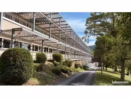 bureaux - ateliers - stockages – hôtel d’entreprises saint-affrique - 18 à 300 m2