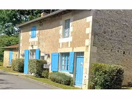 charmante propriété avec terrain et vue - payroux