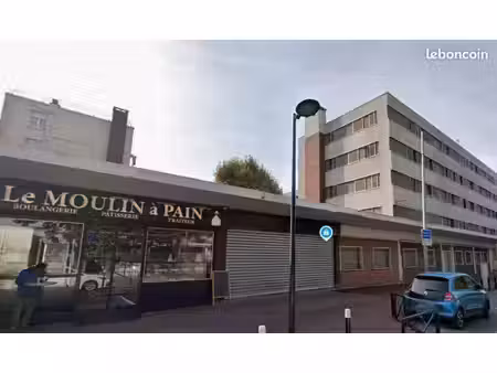 local commercial 73 m²