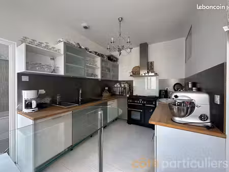 immeuble 167 m² st amand montrond