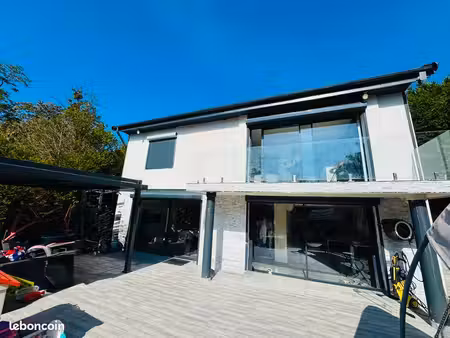 maison 5 pièces  120 m2 rénovées  vue sur paris imprenable  terrasse 80 m2  à montmorency