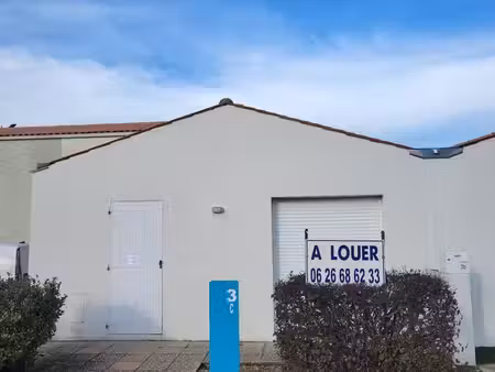 à louer – local professionnel de 69 m² entièrement rénové – aytré (zac belle aire nord)