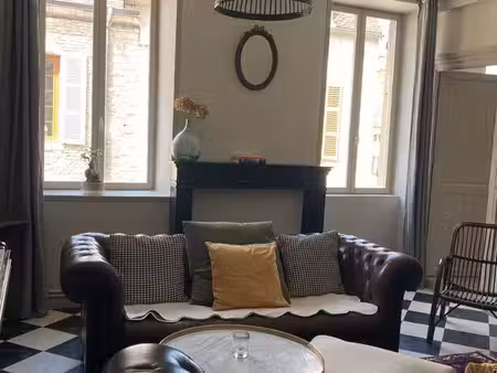 appartement t3 meublé au centre-ville de beaune