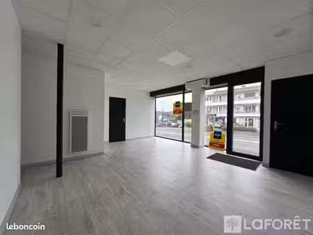 local commercial 47 m²
