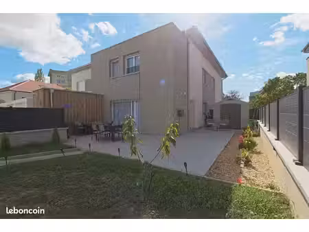 maison 5 pièces 90 m²