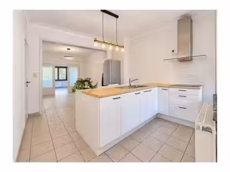 appartement à louer à chaussée de stockel 34 woluwe-saint-lambert (vbe68756)