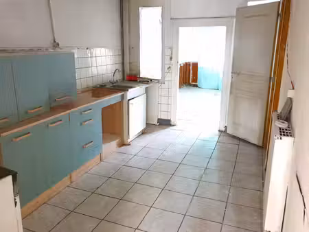saint-loup-sur-semouse (70800) — immeuble à rénover entièrement