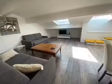location meublée appartement 3 pièces 60 m² à la rochelle (17000)  1 240 €