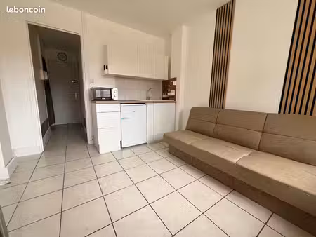 studio 1 pièce 17 m²