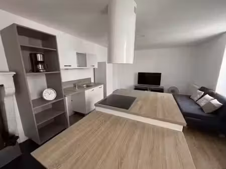 location meublée maison 4 pièces 79.68 m² à gujan-mestras (33470)  1 227 €