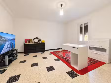 à louer t3 en duplex de 56 m2 lunel centre-ville