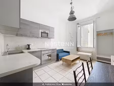 à louer à l'année - t2 - 29 12 m² - à deux pas du port et des plages de golfe-juan