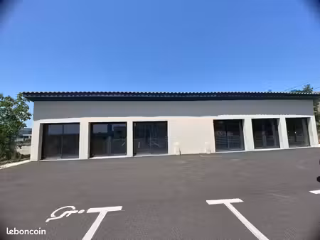 bureaux / locaux professionnels 50 ou 100 m² – route de valence  montélimar