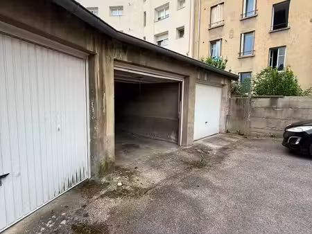 à louer garage individuel quartier saurupt