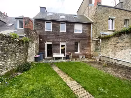 maison meublee de type f6 de 102m² situee dans le centre de cherbourg proche ecoles