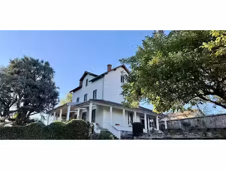 maison avec jardin et terrasse chauffailles (71)