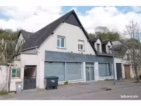 local commercial à louer