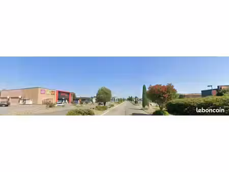 local commercial 365 m² montelimar
