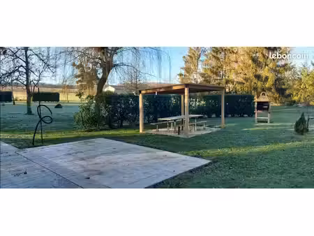 vends terrain de loisirs