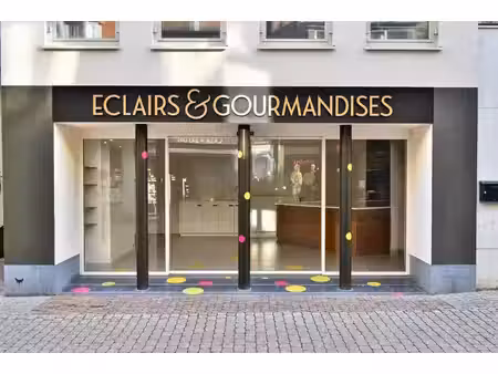 rez-de-chaussée commercial idéalement situé dans le centre