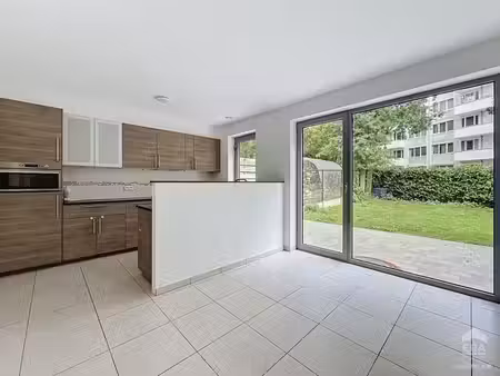 maison 3 chambres avec jardin à louer à forest