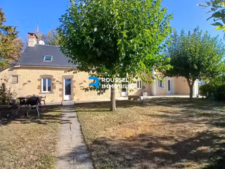 maison de caractère 6 chambres terrain de 2 500 m² pezé-le-robert