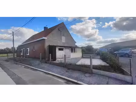 maison à louer à zwevezele pour € 700 avec 2 chambres à coucher