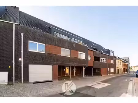 moderne duplex met 2 slaapkamers en garage
