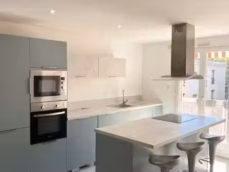 cœur montchat – appartement t3 avec balcon