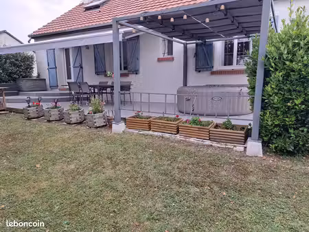 vends maison messas