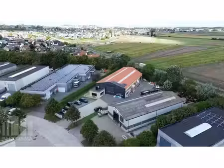 magazijn met buitenruimte te huur in blankenberge