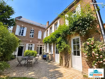 maison 10 pièces 269 m²