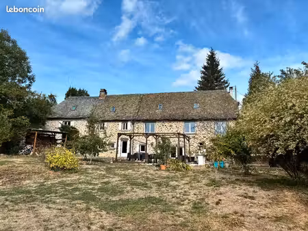 maison en pierre 217m2  5 chambres  terrain 1050m2  vue exceptionnelle