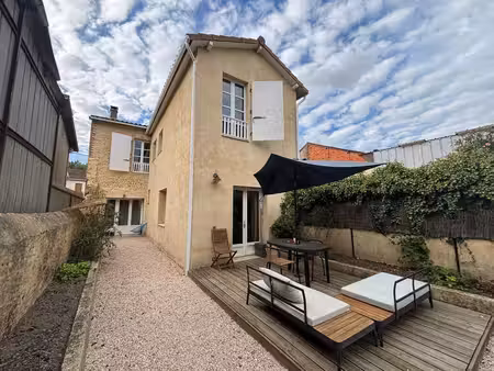 maison de ville à louer