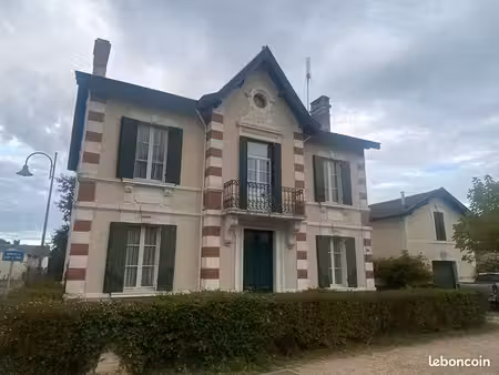 propriété 7 pièces 201 m²