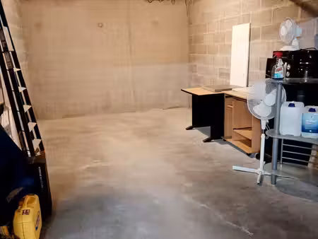 location grand box fermé centre-ville caen