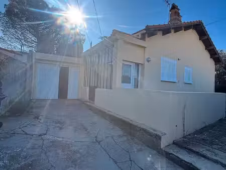 maison 3 pièces avec petit jardin clos et arboré