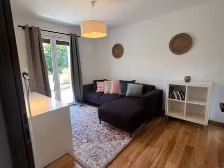 appartement entièrement meublé avec 2 chambres près de genève – 1 900 toutes charges compr