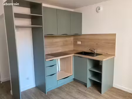 ? t2 - récemment rénové - 26 m² – centre-ville hasparren (64240) – disponible octobre 2026