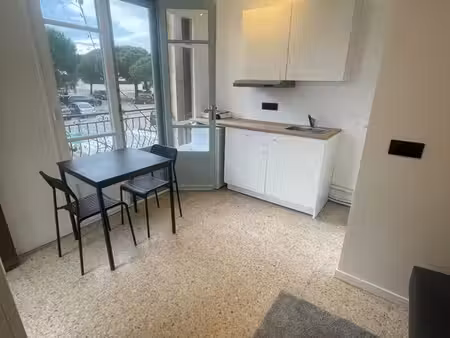 location – studios meublés modernes à port-saint-louis-du-rhône (13230)