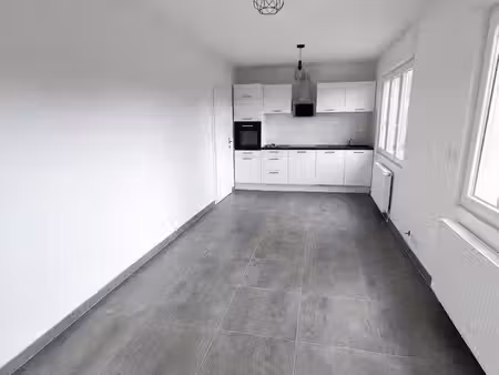 loue maison entièrement rénové 80m2 4 chambres