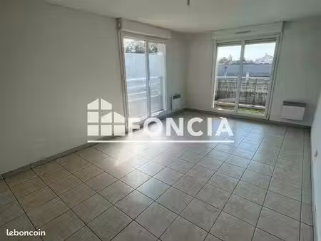 appartement 3 pièces 59.98m² à louer 630 - achicourt 62217