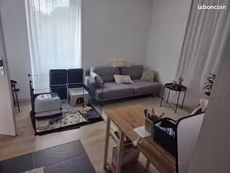 studio tout équipé dans maison