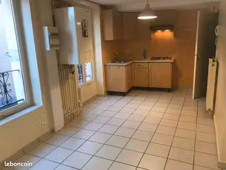 t2 montferrand centre 54m2 + clim