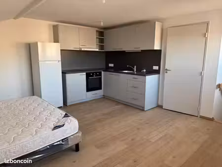location studio centre meximieux