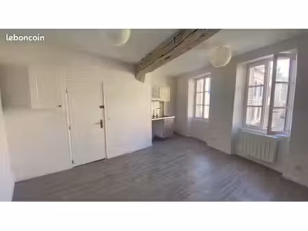 studio 1 pièce 22 m²