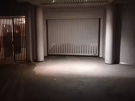 garage en sous-sol rue de la broque