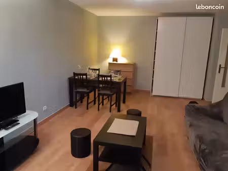 appt t2 meublé 46m² avec parking sécurisé vieux lille